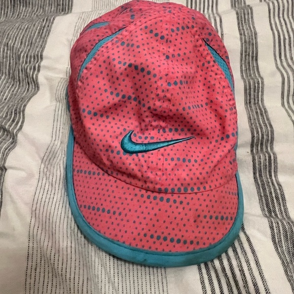 Nike infant adjustable hat pink/teal - Picture 1 of 3